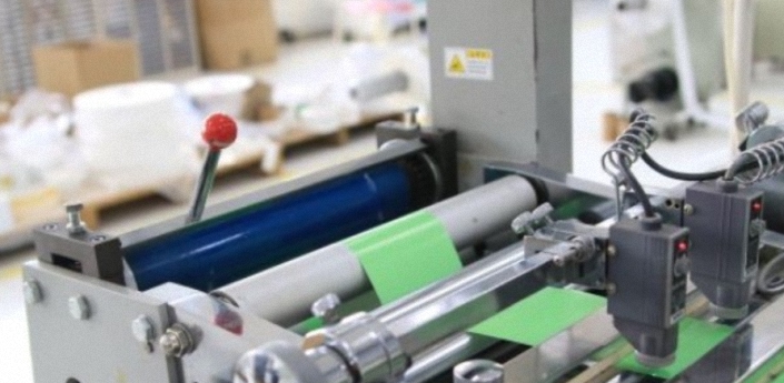 模切銅版紙不干膠材料的時候，如何選擇模切刀？