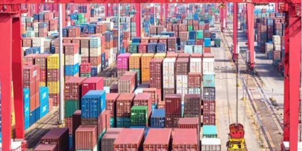 集裝箱上粘貼的各種標(biāo)簽是什么材質(zhì)的不干膠材料？