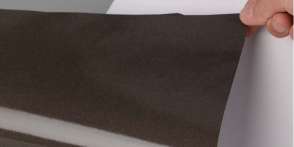 PVC不干膠材料與牛皮紙的區別？